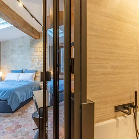 Charming Penthouse With Terrace - Stunning Views *