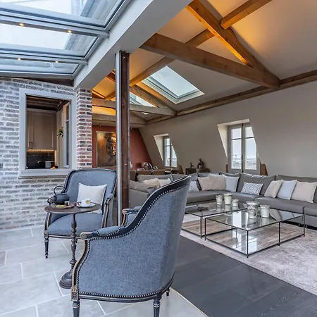 Charming Penthouse With Terrace - Stunning Views