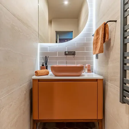 Charming Penthouse With Terrace - Stunning Views *
